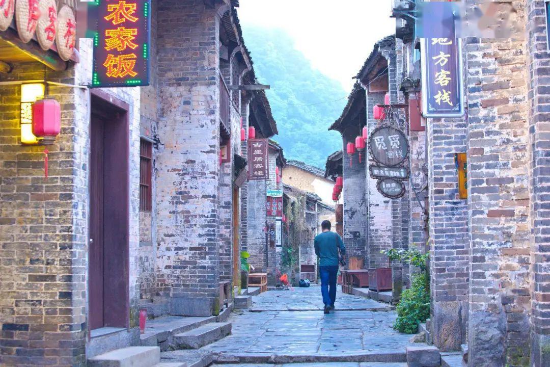 在职场上该不该情绪自由？游戏画面